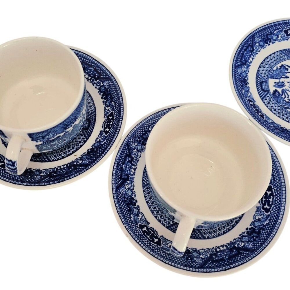 2 Royal USA Blue Willow Mugs Saucers 2.5" Ironstone transferware Chinoiserie - Picture 6 of 9